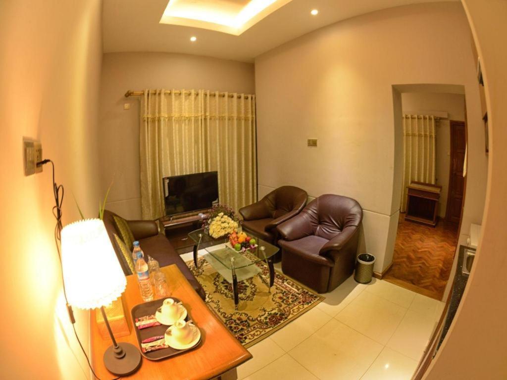 Shwe Taung Tan Hotel - Lake View Monywa Εξωτερικό φωτογραφία