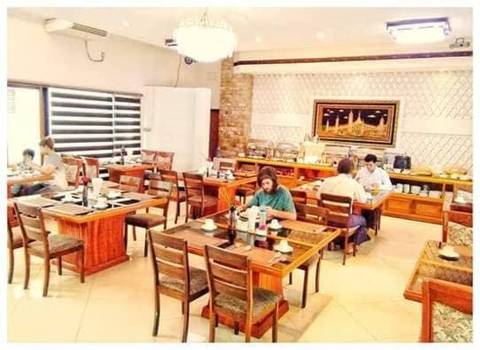 Shwe Taung Tan Hotel - Lake View Monywa Εξωτερικό φωτογραφία
